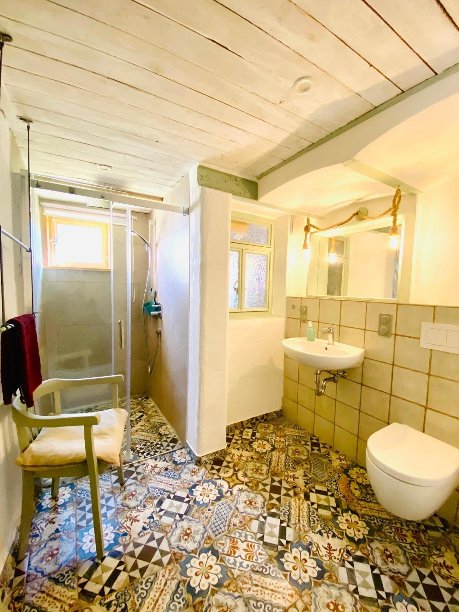 Ganze Wohnung - Erdgeschoss - Sehr Ruhig - Hundefreundlich - Regendusche - Bodenheizung - Kueche - Easy Check-In Mit Schluesselbox Nehren  Exteriér fotografie